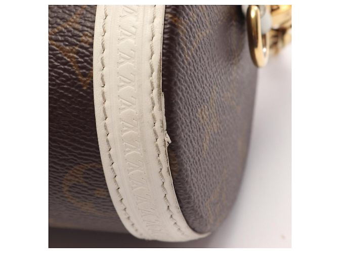 Borsa a tracolla Louis Vuitton Papillon Trunk Monogram Marrone Bianco - vista 7