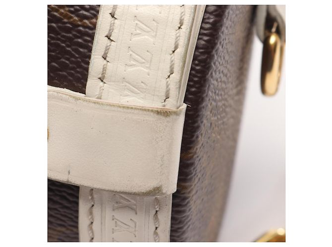 Borsa a tracolla Louis Vuitton Papillon Trunk Monogram Marrone Bianco - vista 8