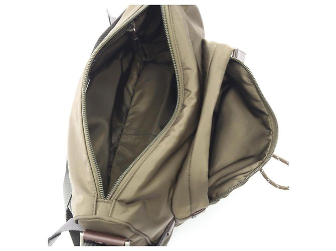 Bolsa de Ombro Prada Speedlock Marrom Caqui - vista 3