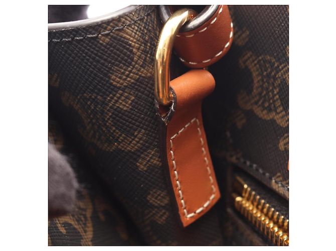 Céline Celine Small Vertical Cabas Triomphe 2-Way Tote Bag Marrone Nero - vista 7