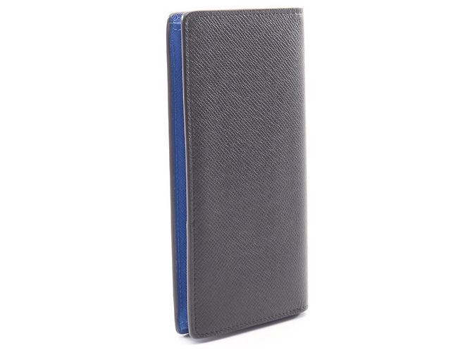 Louis Vuitton Portefeuille Brazza Taiga V-Shape Noir Bi-fold Long Wallet Nero - vista 2