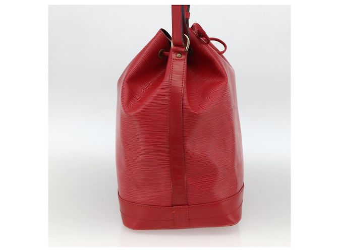 Louis Vuitton Noe Epi Leather Large Rosso - vista 3