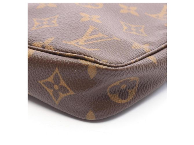 Louis Vuitton Pochette Accessoires Monogram Handbag Marrone - vista 7