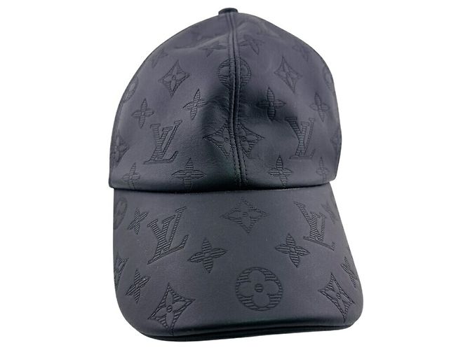 Cappello Louis Vuitton Monogram Shadow Nero - vista 2