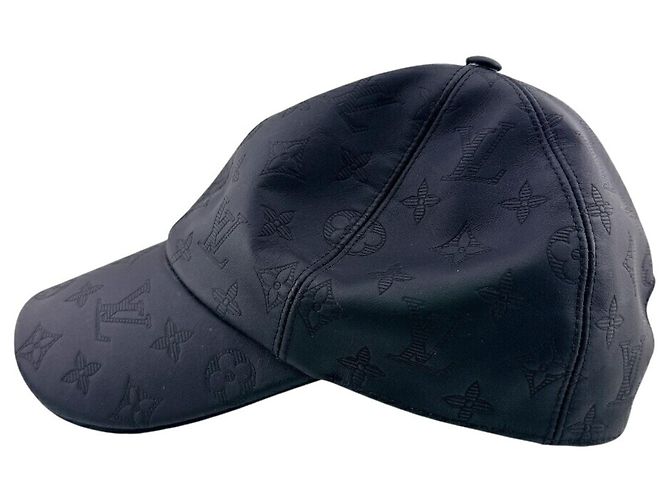 Cappello Louis Vuitton Monogram Shadow Nero - vista 4