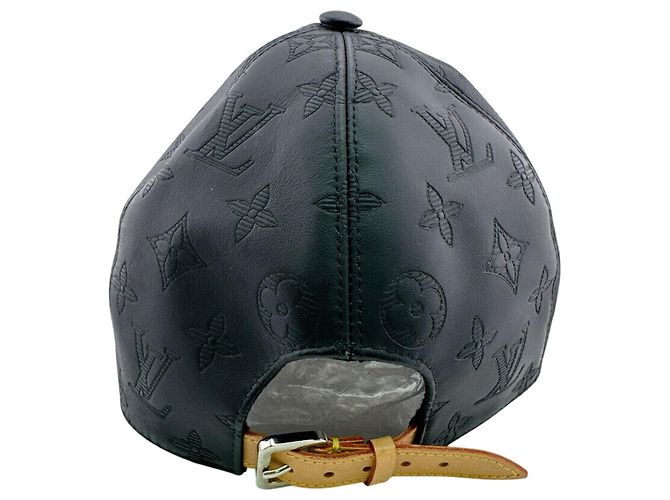 Cappello Louis Vuitton Monogram Shadow Nero - vista 7
