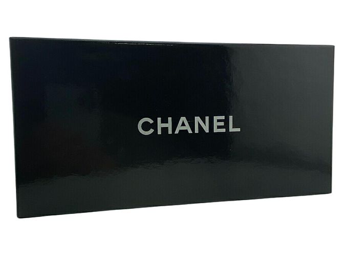 Barrette à ruban Chanel Flower Camellia Noir Blanc - vue 8