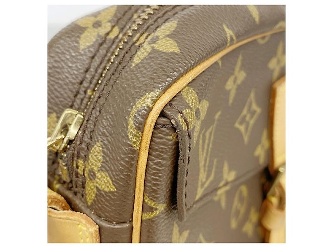 Borsa a tracolla Louis Vuitton Monogram Jeune Fille PM Marrone - vista 11
