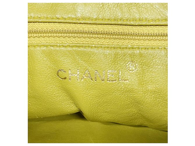 Borsa a tracolla Chanel in pelle verde chiaro - vista 5