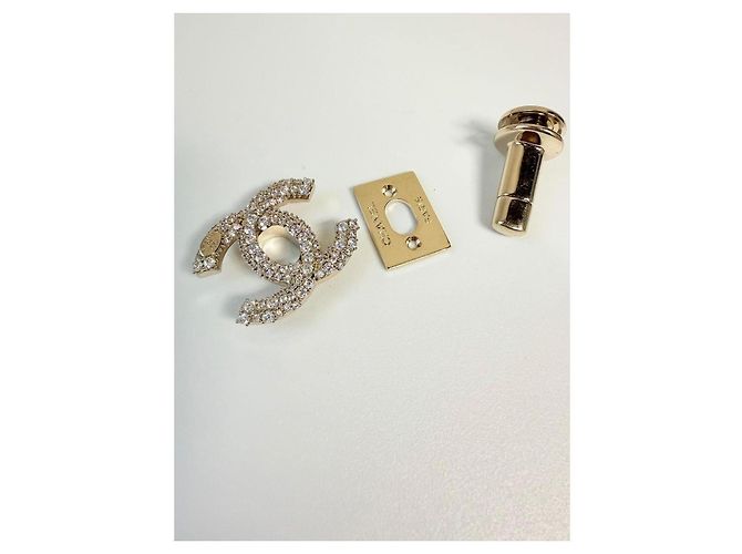 CHANEL fibbia CC turnlock oro swarovski D'oro - vista 3
