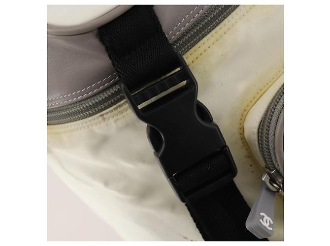 CHANEL Sports Line Backpack White Gray CC - vista 22