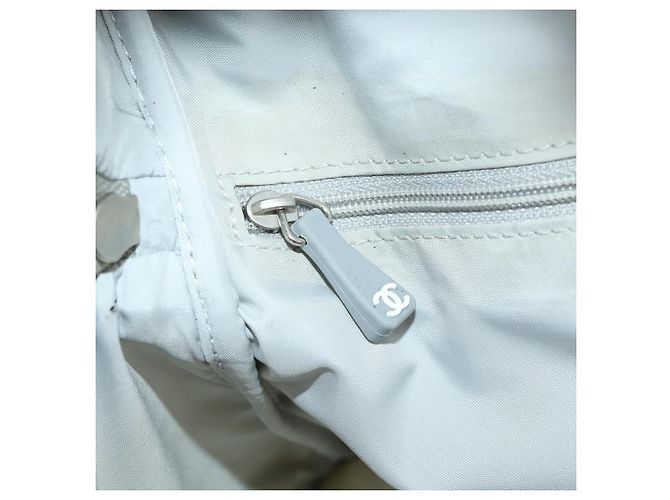 CHANEL Sports Line Backpack White Gray CC - vista 26