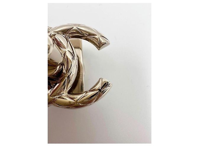 Chanel CC Turn-Lock oro D'oro - vista 10