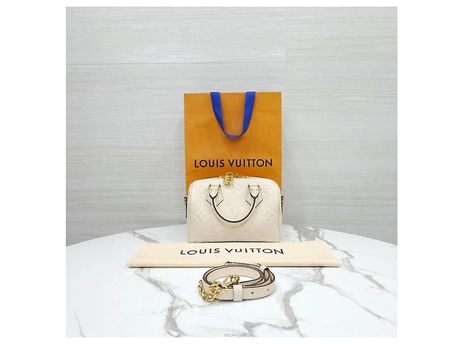 Louis Vuitton Speedy Bandoulière Monogram Empreinte Cream Bianco - vista 9