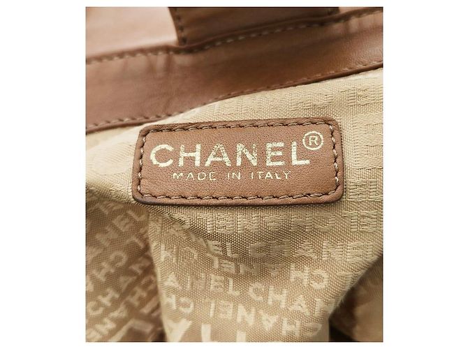Chanel Borsa a tracolla a fisarmonica con catena in camoscio marrone - vista 13