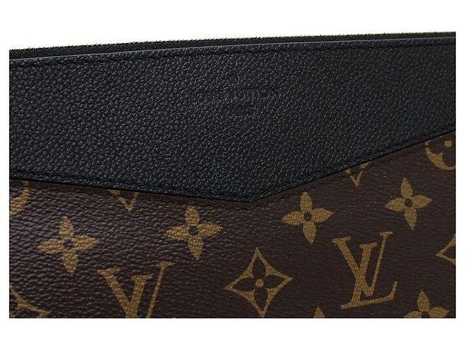 Louis Vuitton Borsa a Pochette Daily Monogram Multicolore - vista 9