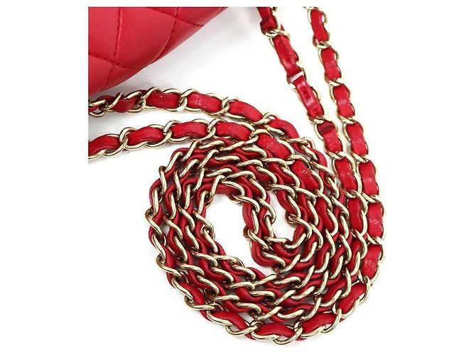 Chanel Borsa a tracolla matelassé rossa con patta Rosso - vista 7