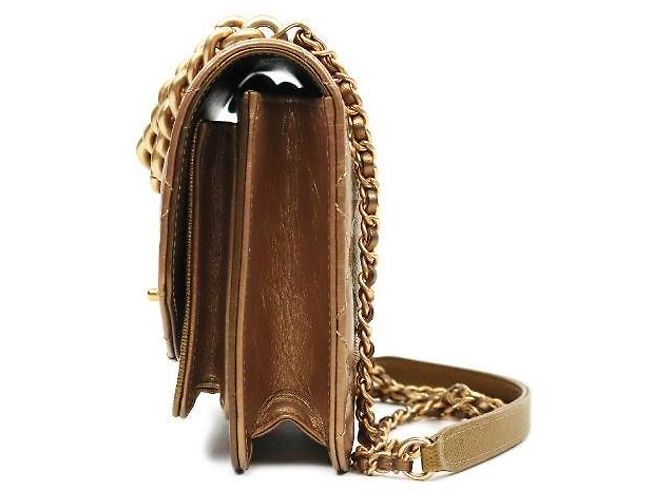 Chanel Borsa a tracolla matelassé con patta e catena oro metallizzato D'oro - vista 2