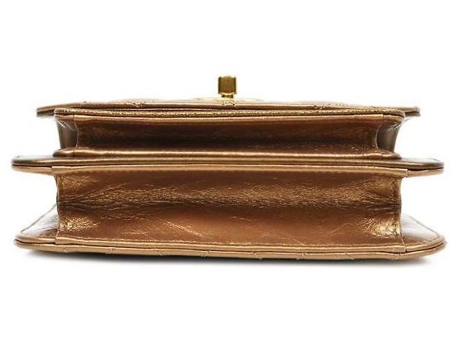 Chanel Borsa a tracolla matelassé con patta e catena oro metallizzato D'oro - vista 4