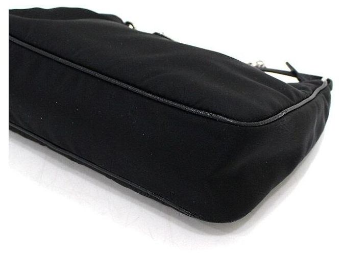 Prada Borsa a spalla e crossbody multi Hobo Re-Edition in Tessuto nero - vista 8