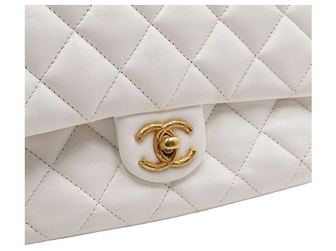Chanel Borsa a tracolla Medium in pelle d'agnello bianca con patta CC e chiusura girevole, catena dorata Bianco - vista 11