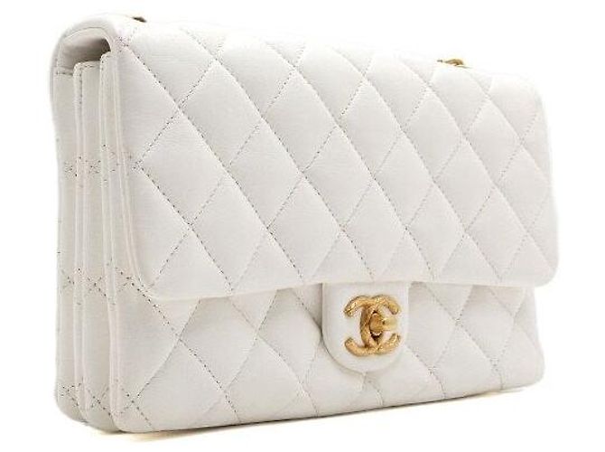 Chanel Borsa a tracolla Medium in pelle d'agnello bianca con patta CC e chiusura girevole, catena dorata Bianco - vista 4