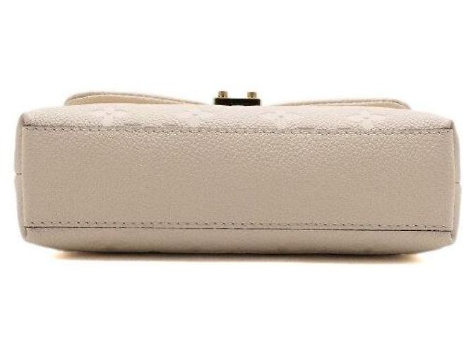 Louis Vuitton mala Nano Madeleine Top Handle Tote e mala tiracolo com corrente dourada em Monogram Empreinte Cream Branco - vista 8