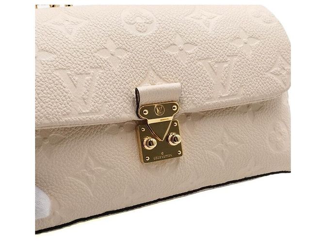 Louis Vuitton mala Nano Madeleine Top Handle Tote e mala tiracolo com corrente dourada em Monogram Empreinte Cream Branco - vista 9