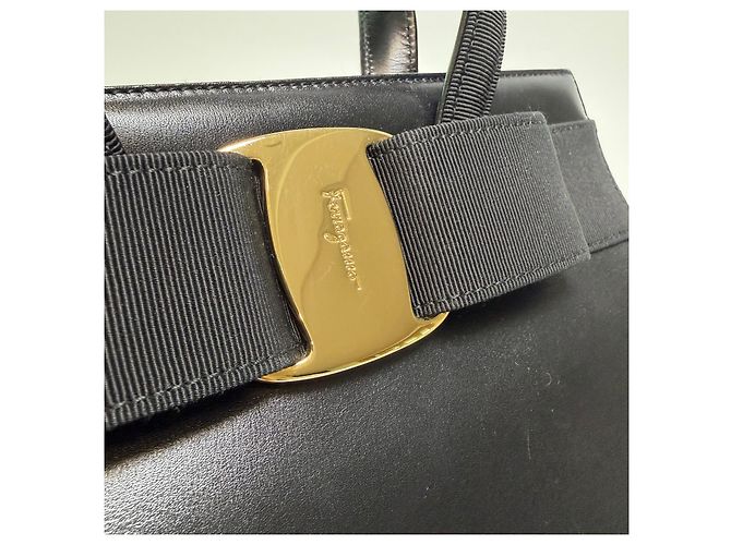 Salvatore Ferragamo Borsa Tote Iconic Bow Ribbon Nera Nero - vista 21