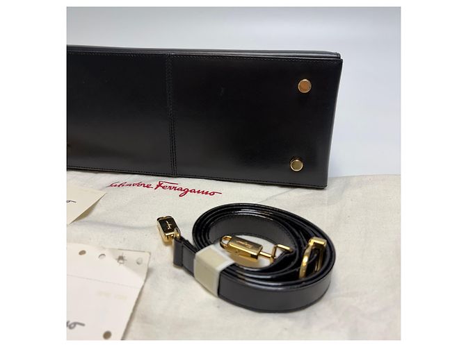 Salvatore Ferragamo Borsa Tote Gancini Borsa a Tracolla (Premium, Black) Nero - vista 17