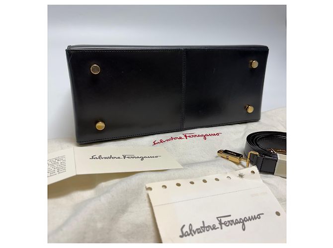 Salvatore Ferragamo Borsa Tote Gancini Borsa a Tracolla (Premium, Black) Nero - vista 18