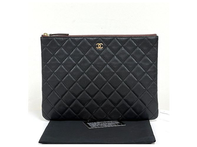 Chanel Borsa a pochette New Medium in Caviar placcata oro Nera Nero - vista 2