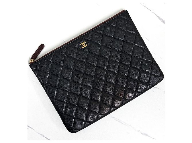 Chanel Borsa a pochette New Medium in Caviar placcata oro Nera Nero - vista 6