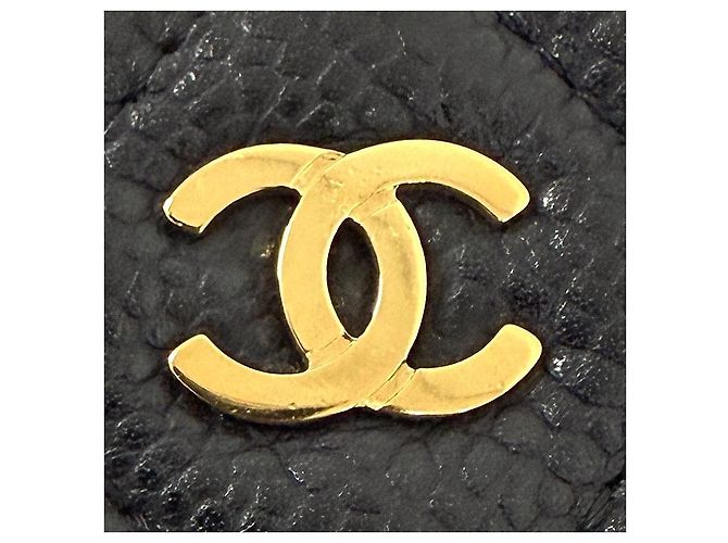 Chanel Borsa a pochette New Medium in Caviar placcata oro Nera Nero - vista 7