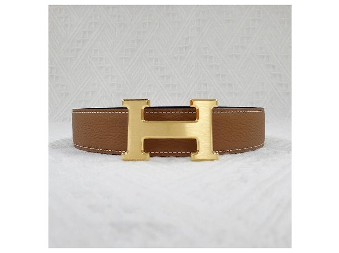 Hermès Buckle Reversible Two-Sided Black Gold Matte Men's Leather Belt - view 5