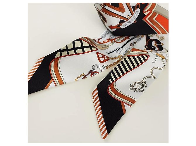 Hermès Foulard in seta Twilly Bouquets Sellier da donna Marrone - vista 4