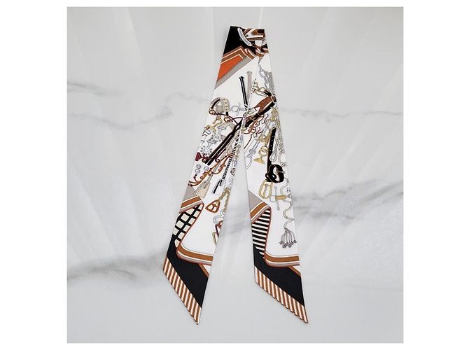 Hermès Foulard in seta Twilly Bouquets Sellier da donna Marrone - vista 7