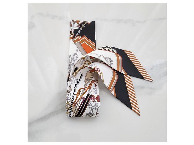 Hermès Foulard in seta Twilly Bouquets Sellier da donna Marrone - vista 8