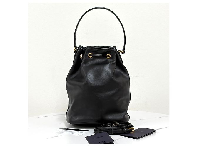 Prada Borsa bucket in pelle con logo triangolare nera Nero - vista 6