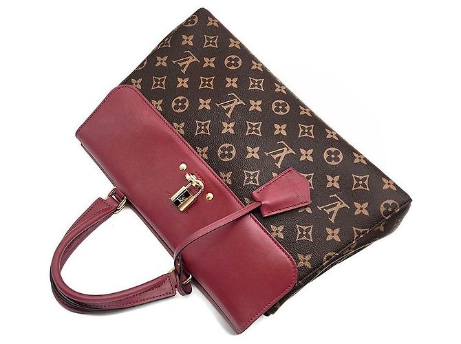 Bolso Louis Vuitton Monogram Venus Burgundy Roja - vista 4