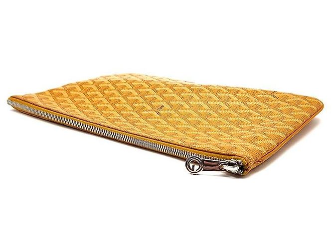 Clutch Goyard Sena MM Gialla in Pelle Giallo - vista 4