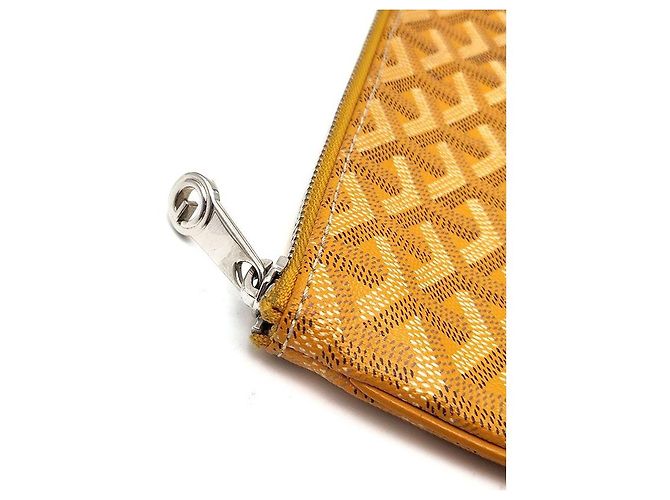 Clutch Goyard Sena MM Gialla in Pelle Giallo - vista 6
