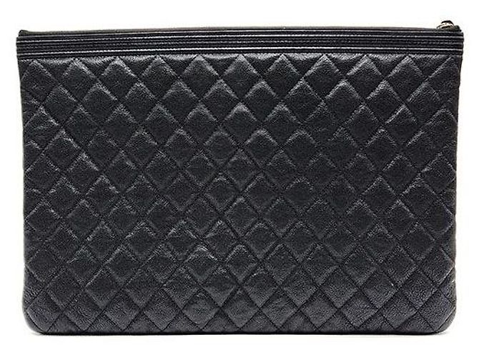 Chanel Clutch Caviar Boy Large Nero - vista 3