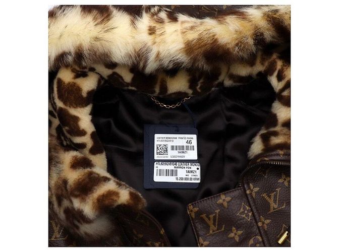 Louis Vuitton Parka da uomo in pelle monogram con cappuccio in shearling Marrone - vista 5