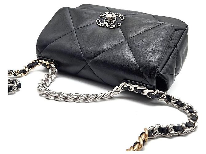 Chanel 19 Flap Bag Small in pelle nera Nero - vista 6