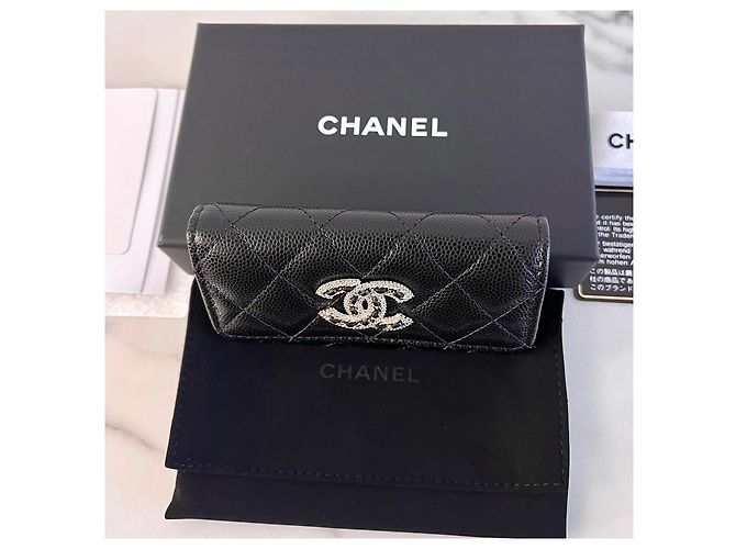 Chanel Flap Grained Shiny Caviar Wallet Black - view 8