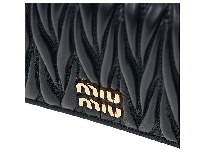 Miu Miu Tarjetero Matelassé Negro - vista 6
