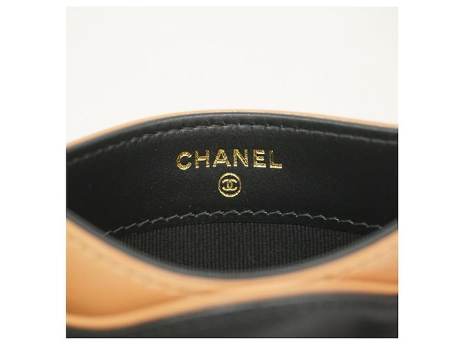 Tarjetero Chanel de piel de cordero Negro Beige - vista 4
