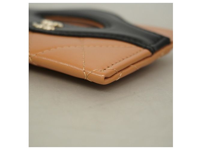 Tarjetero Chanel de piel de cordero Negro Beige - vista 5