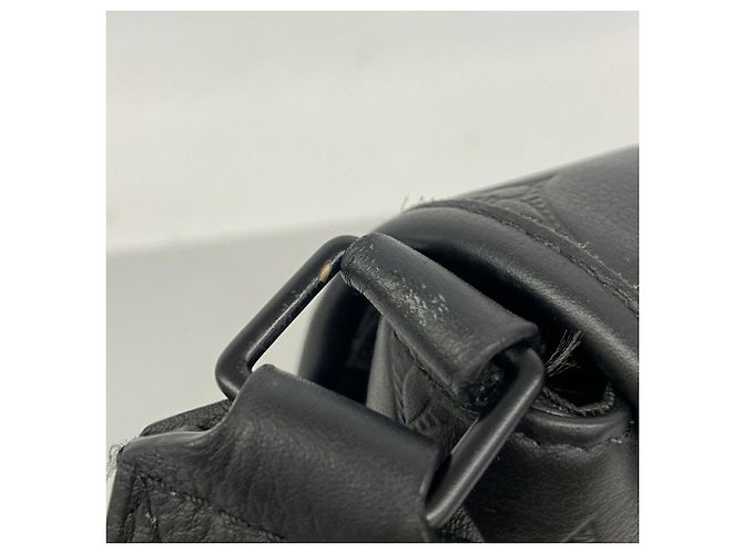 Borsa a tracolla Louis Vuitton Monogram Shadow Pulse Nero - vista 7